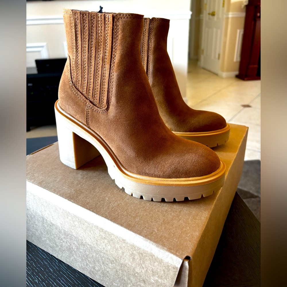 NWT Dolce Vita-Caster H2O Waterproof Lug Sole Platform Bootie